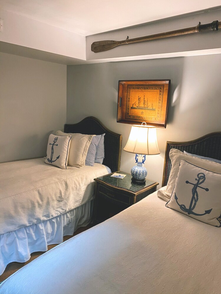 The Stone Hedge B&B