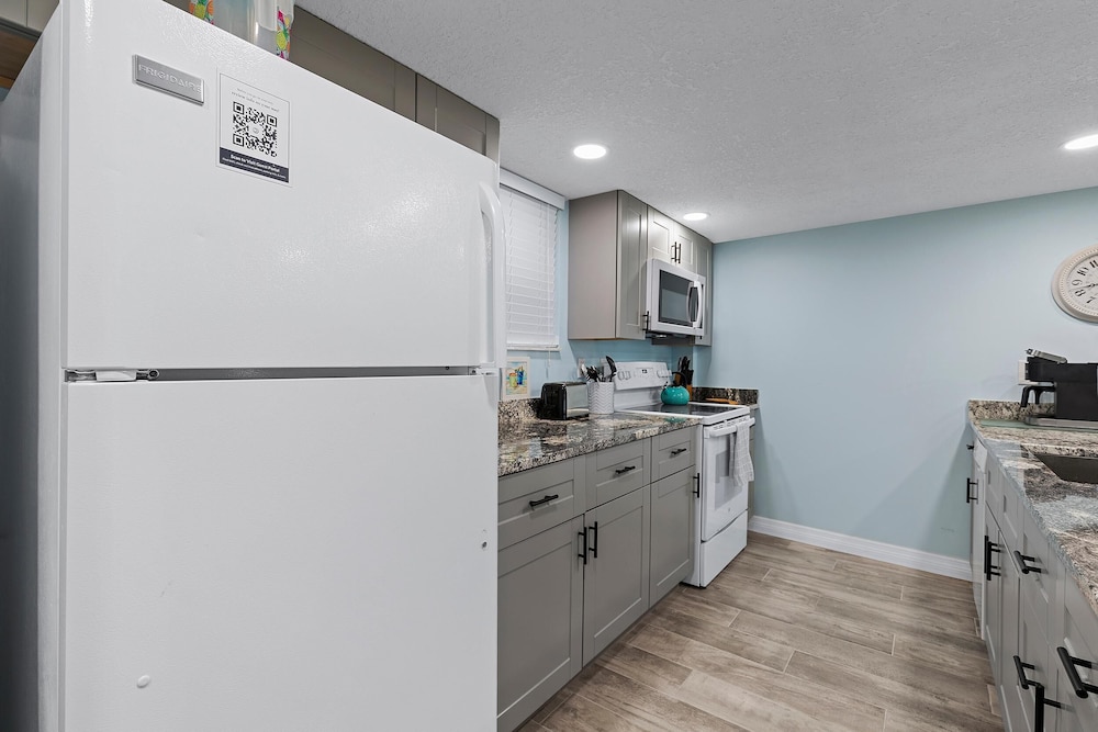 Coronado Towers 703