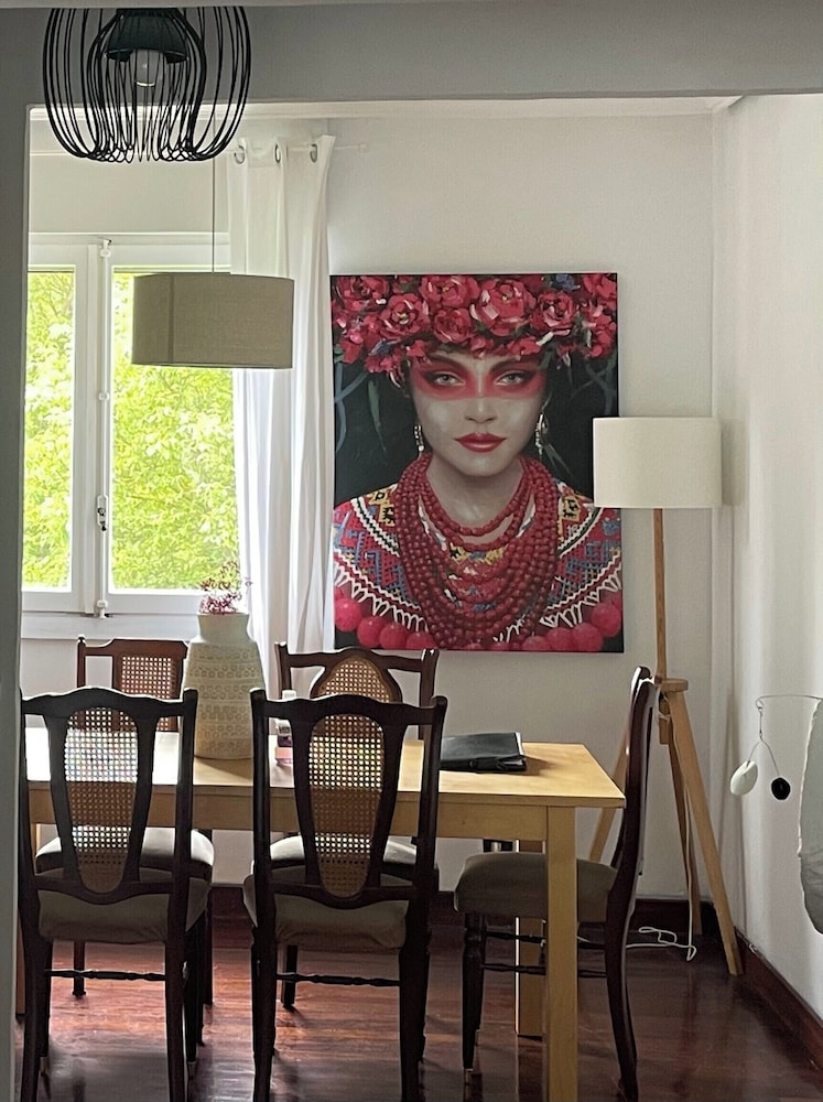 3-bed Artist Chalet Near San Sebastian, Sleeps 6