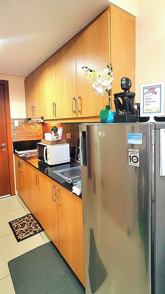 Urban Retreat at Shell Residences With Netflix 300mbps Wifi