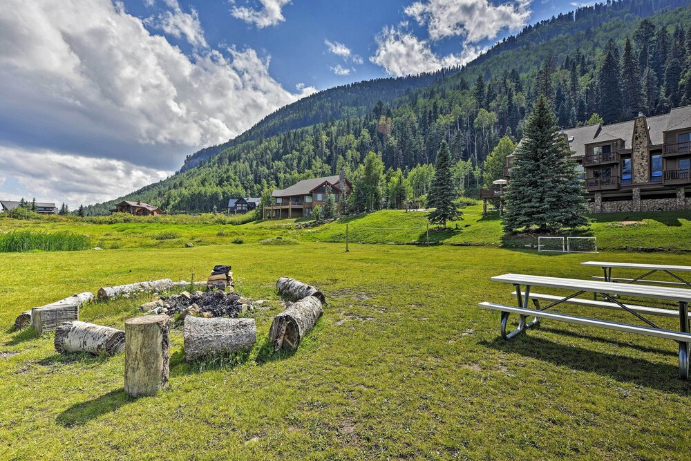 Condo w/ Balcony ~ 2 Mi to Purgatory Resort!