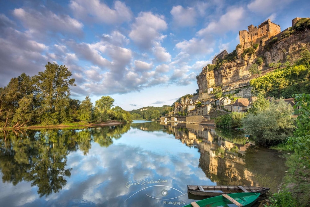 Quiet Holiday Home With Pool in the Dordogne