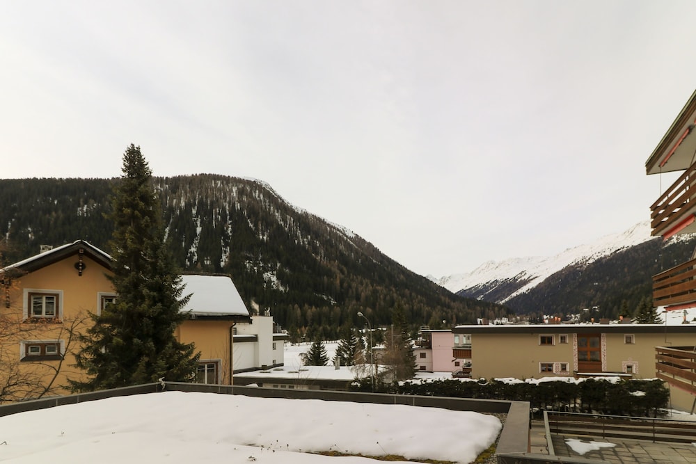 Apartments Cresta