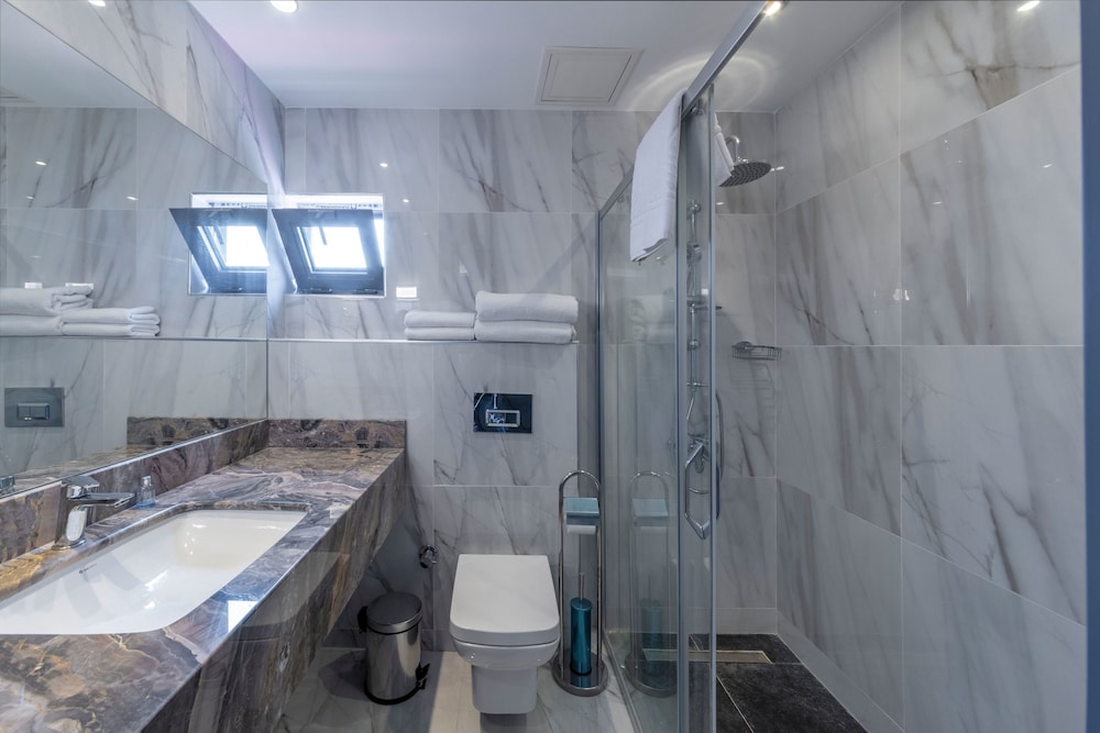 Feri Suites - Image 58