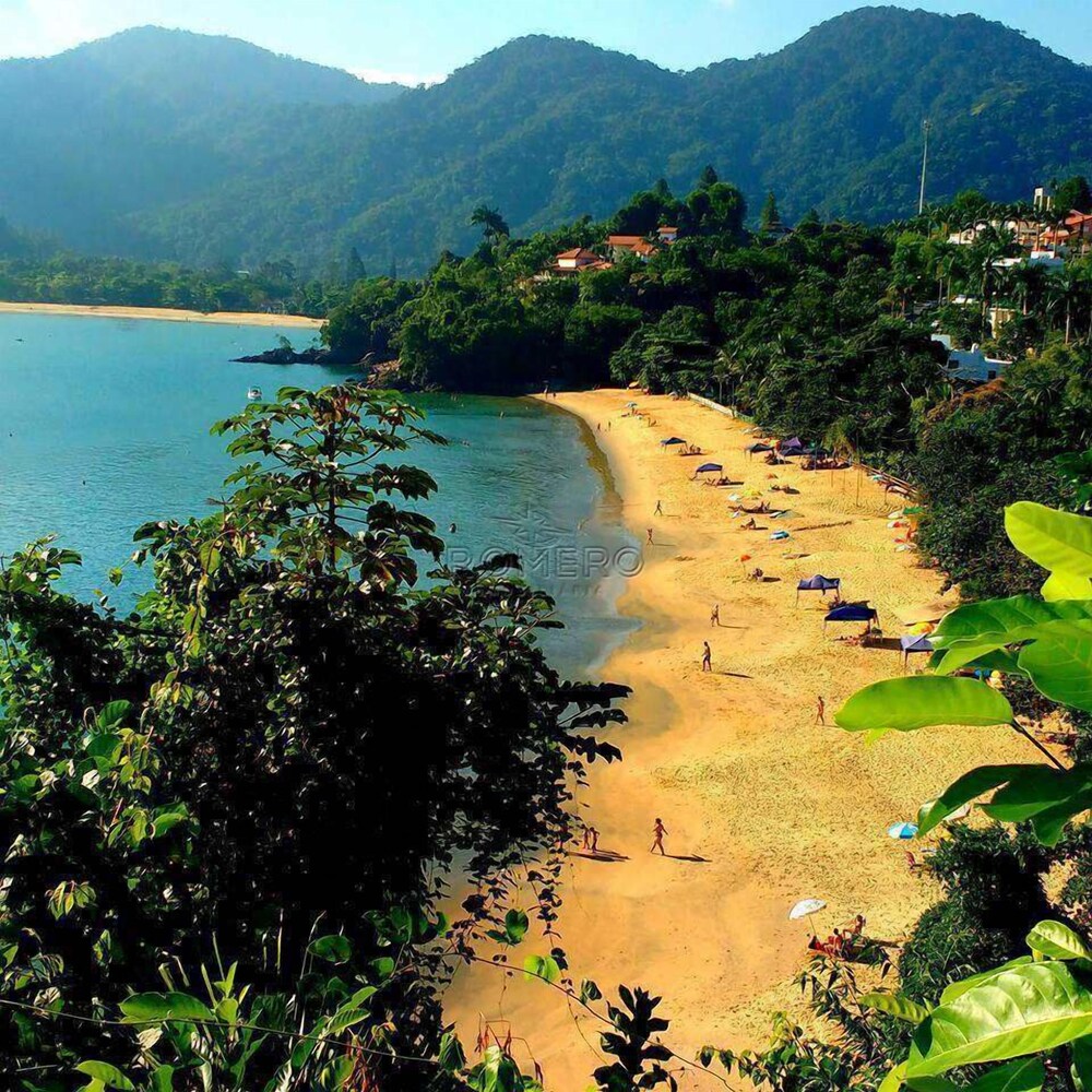Casa em Ubatuba com Vista para o Mar