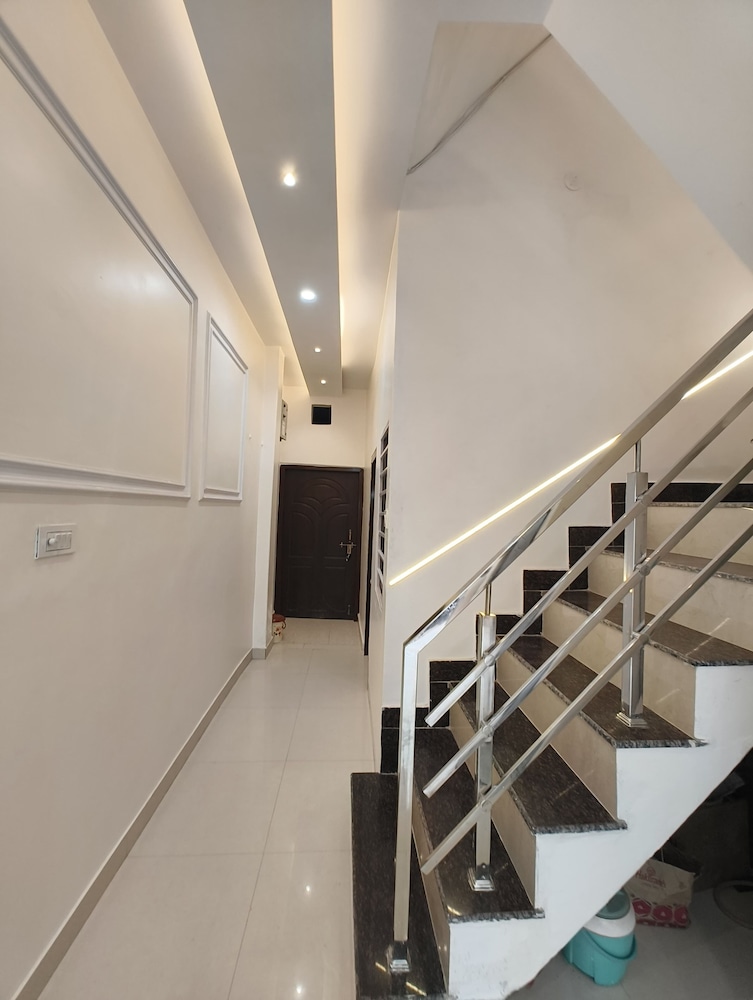 Kashi Kunj Paying Guest House