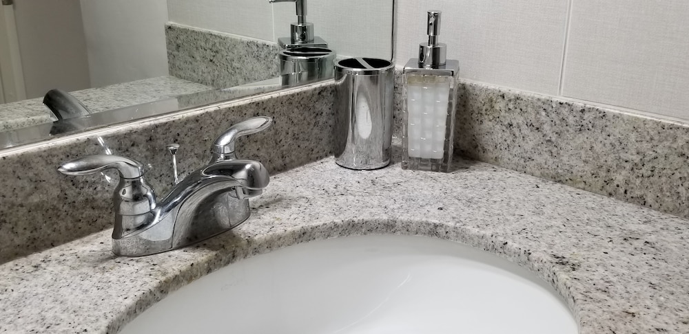New Kingston Guest Apt at Kingsway