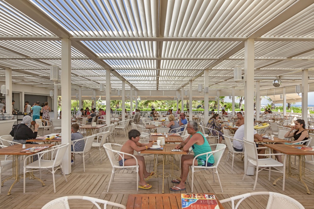 Royal Alhambra Palace – All Inclusive
