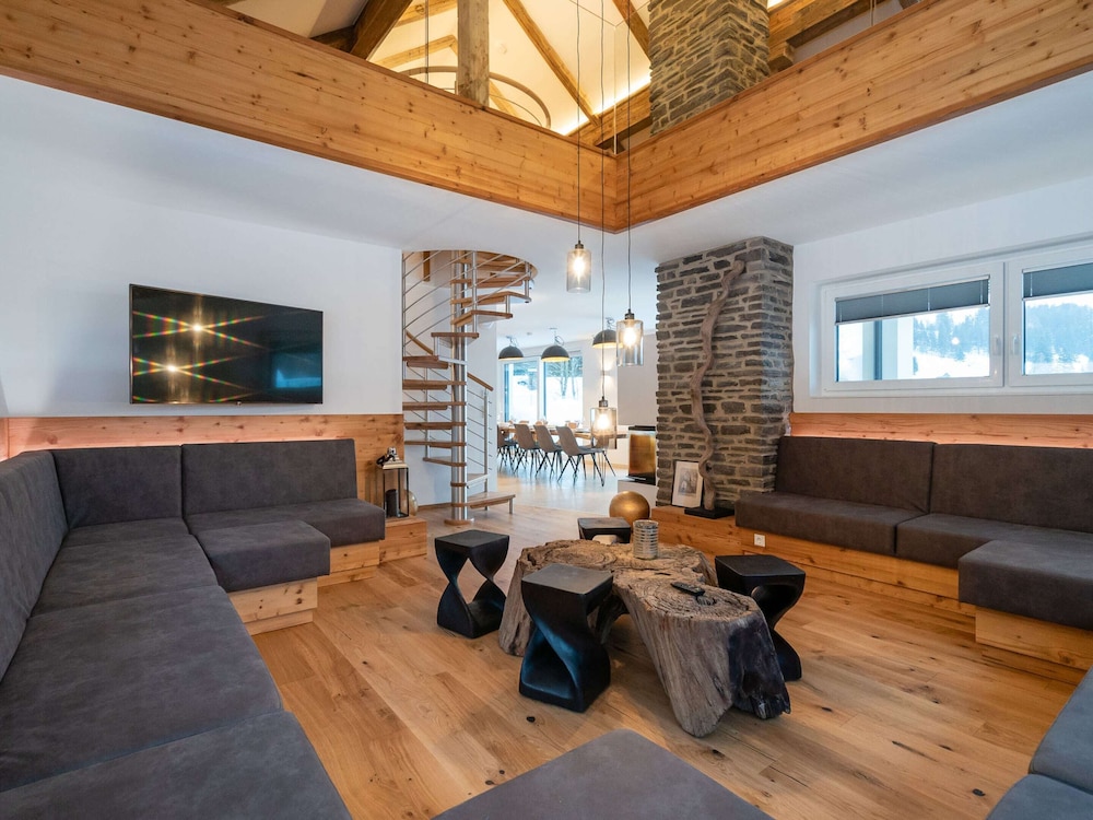 Cozy Holiday Home in Mauterndorf near Ski Area view 3