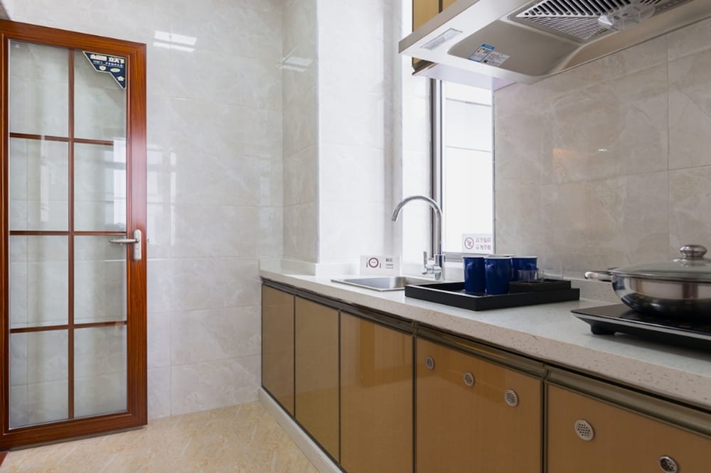 Huizhou Qu Wo Jia Shang Pin Apartment