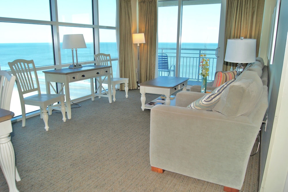 Seaside Resort 1003