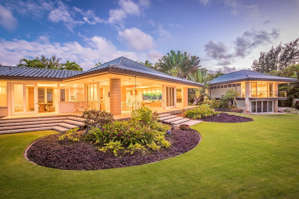 Anini Beachfront Home