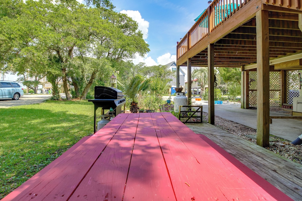 Walk to North Topsail Shores: Beach House w/ Gear!