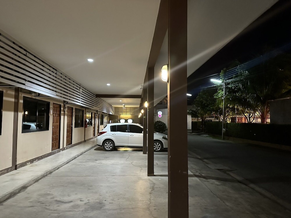 Warm Well Hostel Kanchanaburi