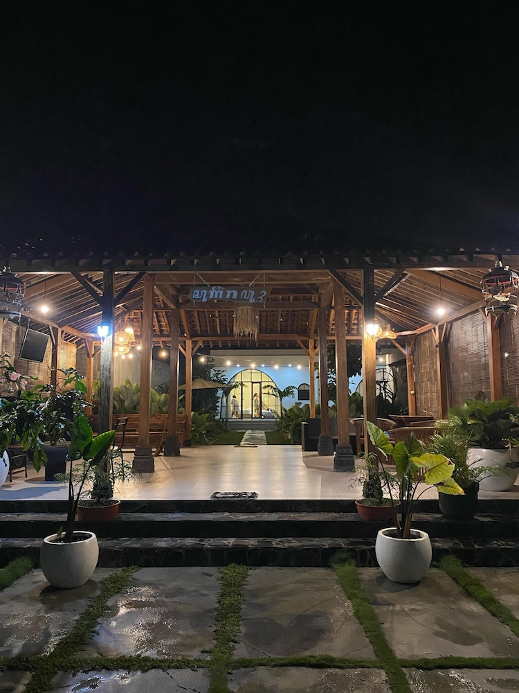 Wooden Javanese Villa Yogyakarta