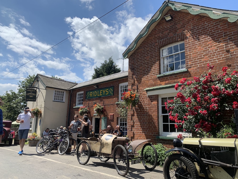 The Compasses Inn