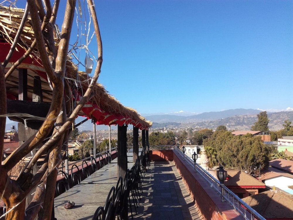 Khwapa Chhen Guest House and Restaurant