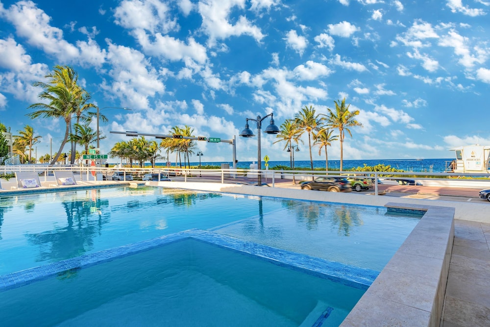 Beach Haven by Avantstay Pool Ocean Views Steps From the Beach