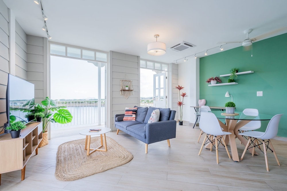 w Fantastic 1BR w Modern Balcony in Panama