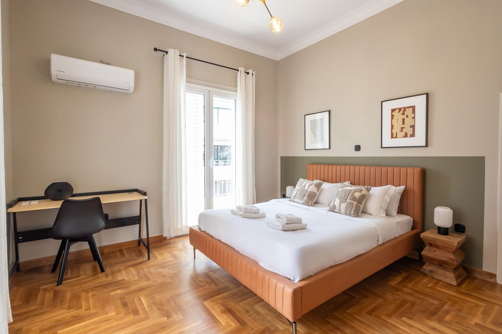 Acropolis Luxe Retreat 15 ppl 6 Bdrm Neoclassical Home w Jacuzzi Rooftop
