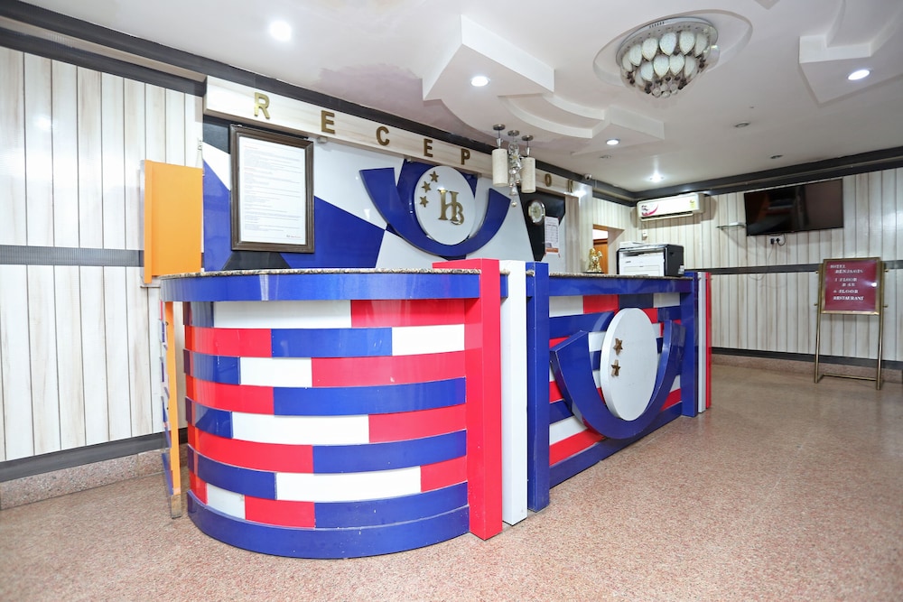 Lobby & Reception