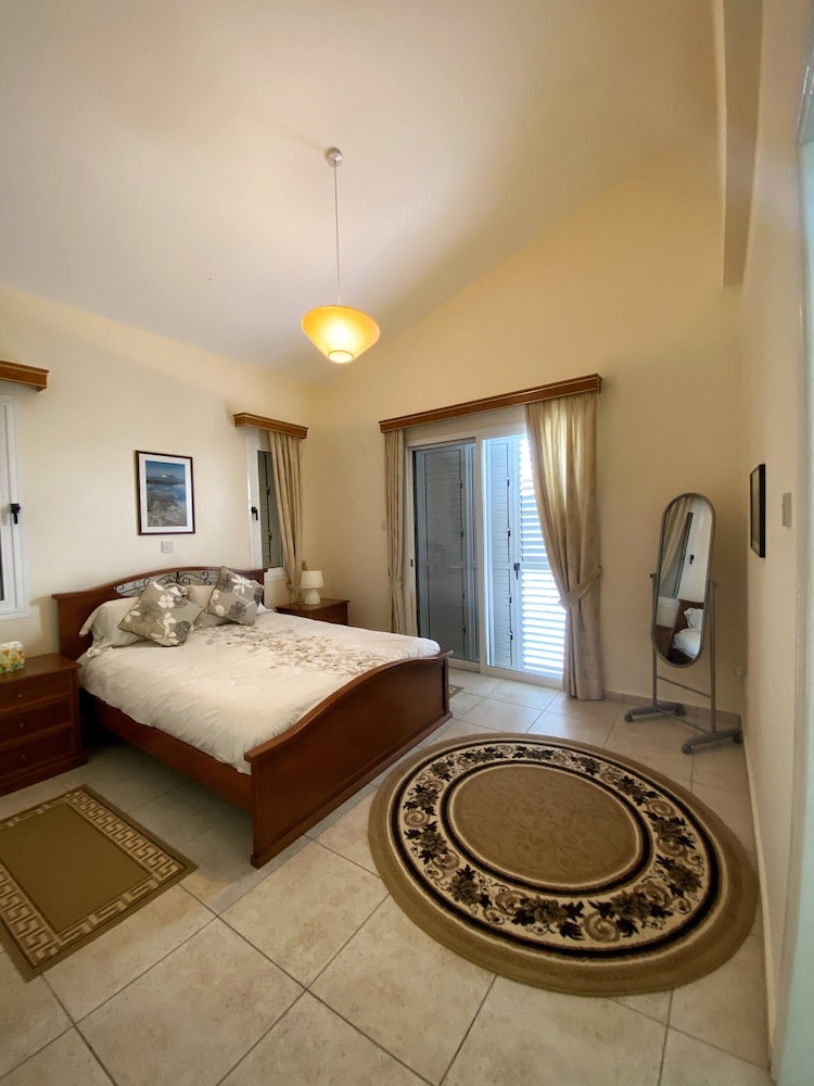 09 PEY - Stay Peyia Bungalow