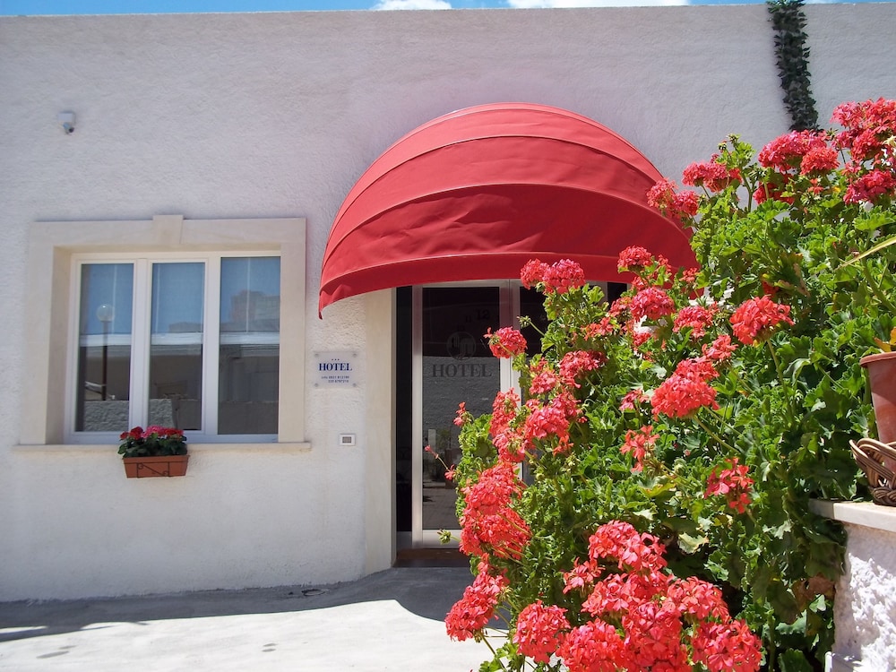 Hotel Noto Marina e Spa - Image 1