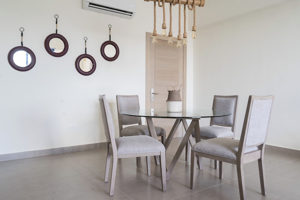 Serenity in the Heart of Santo Domingo 80m2 Apartment Retreat