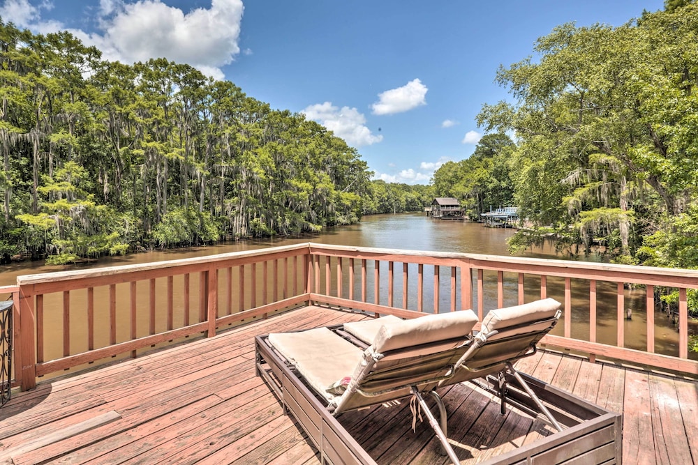 Waterfront Karnack Home w/ Boathouse  Deck! - Property Image 6
