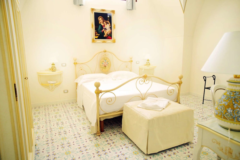 Le Scuderie di Villa Ravenna