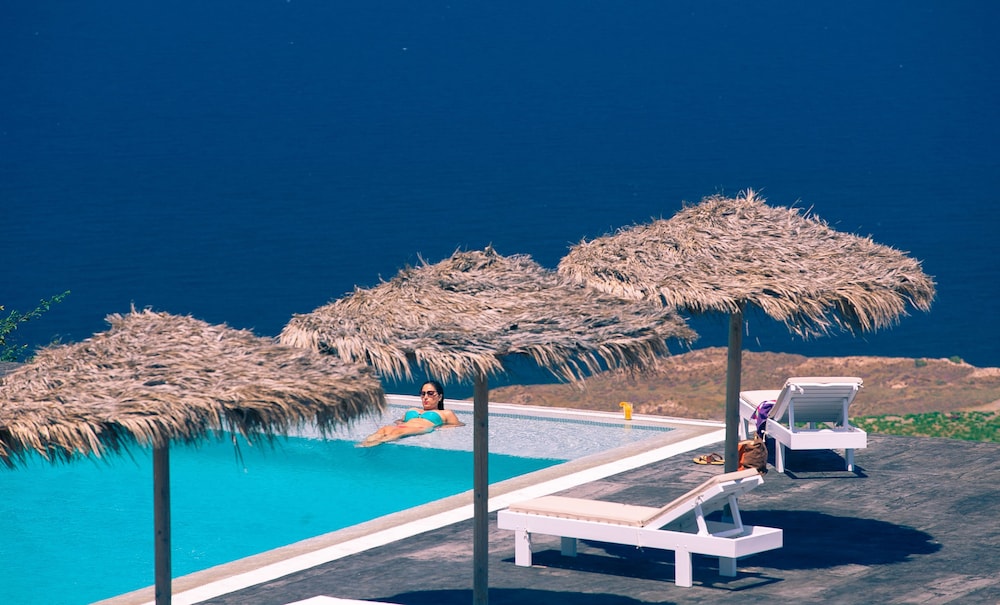 EOS Villa