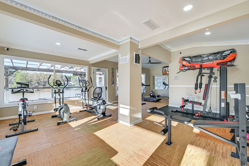 Community Perks + Views: Cozy Lake Norman Cottage