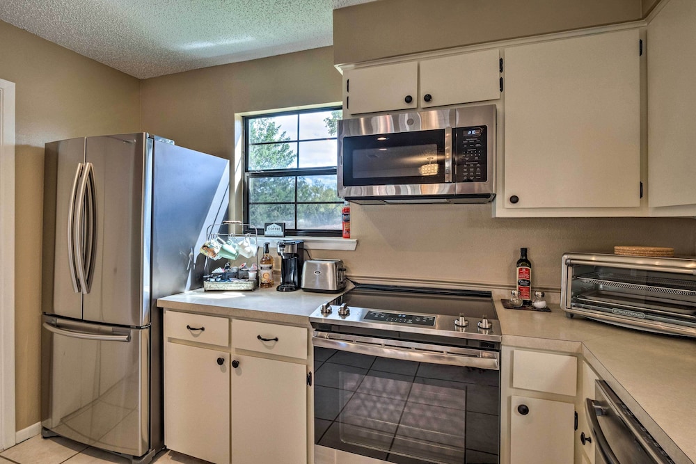 Horseshoe Bay Resort Townhome - Near Lake Lbj! - Property Image 19