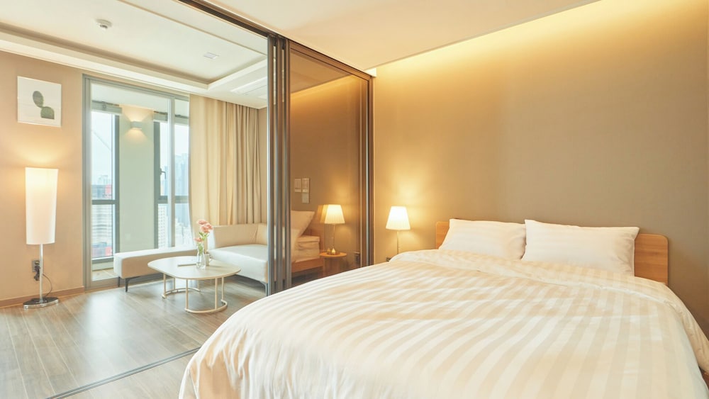 Elbon The Stay