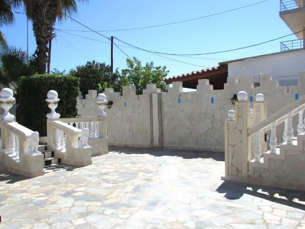 Castellino Studios