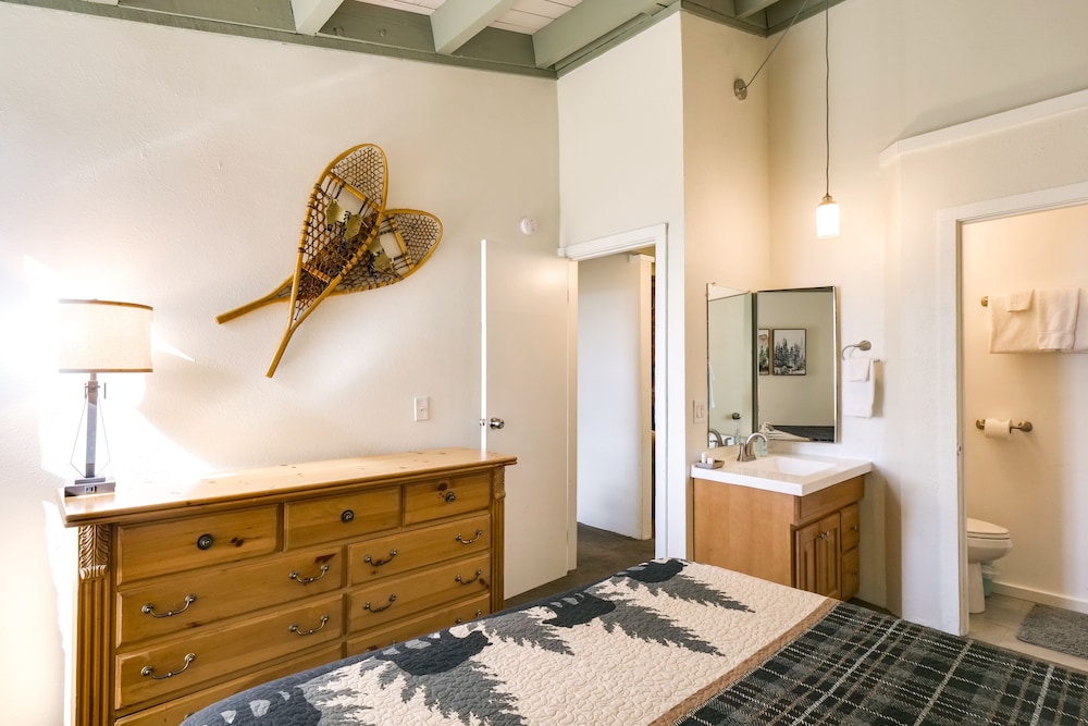 Summit County Vacations - Silverthorne Condo w/ Community Pool Hot Tub! - Property Image 20