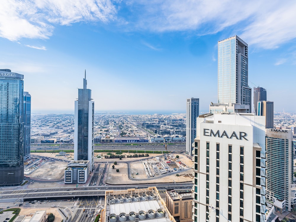 Spacious Apt With Spectacular Burj Khalifa Views