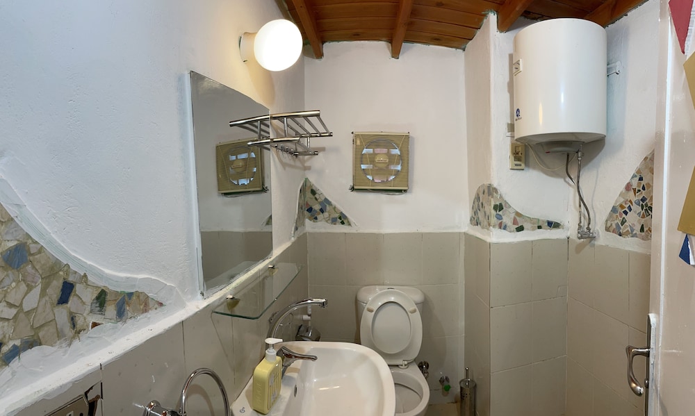 Nubian Palace Eco Lodge - A Nubian Home Since 1959
