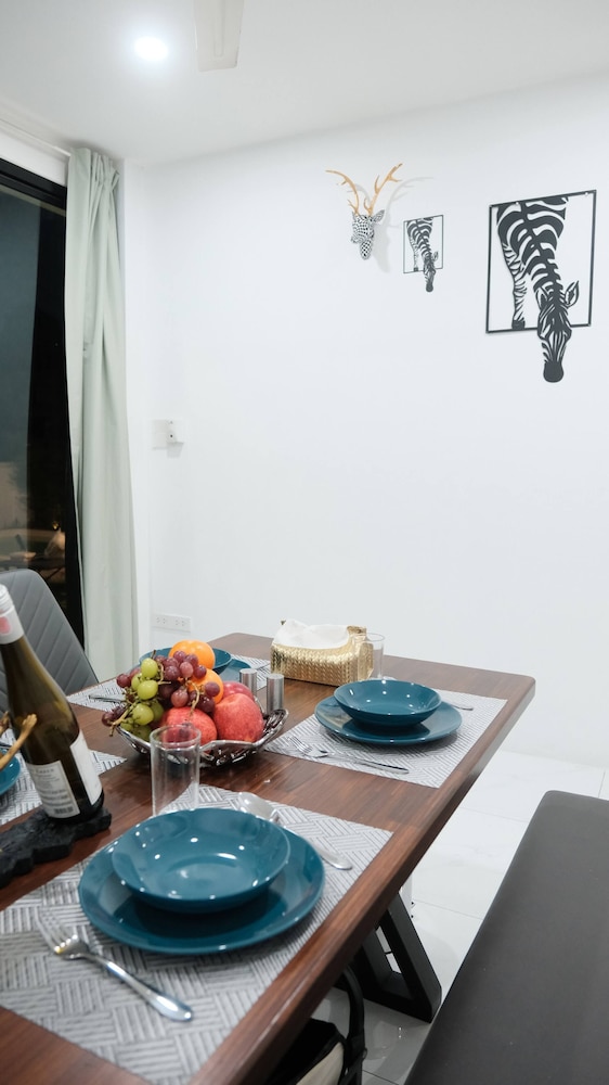 Modern Private Pool Villa in Sukhumvit