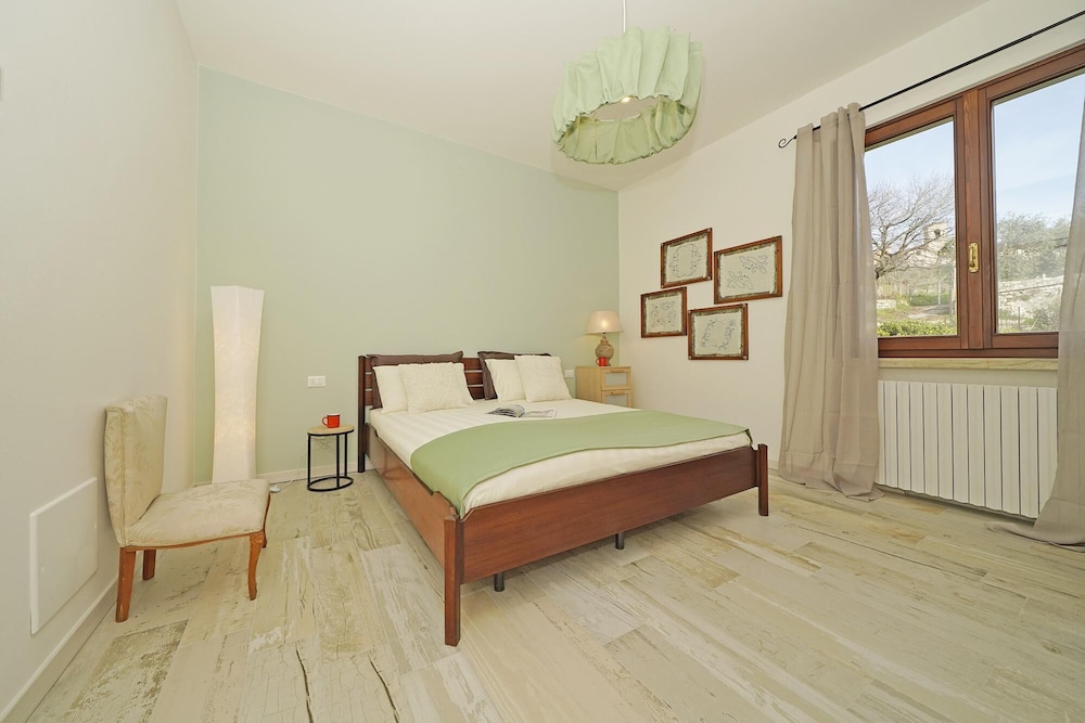Le Fontane Lux in Ro view 3