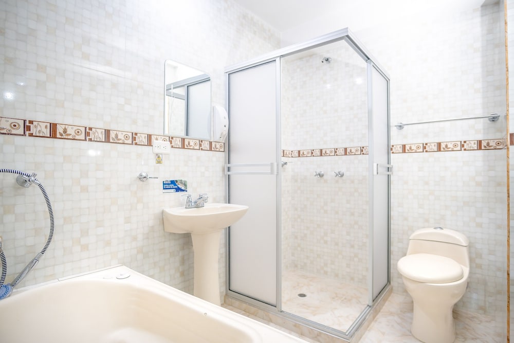 Ayenda 1910 Gold Plaza - Property Image 11