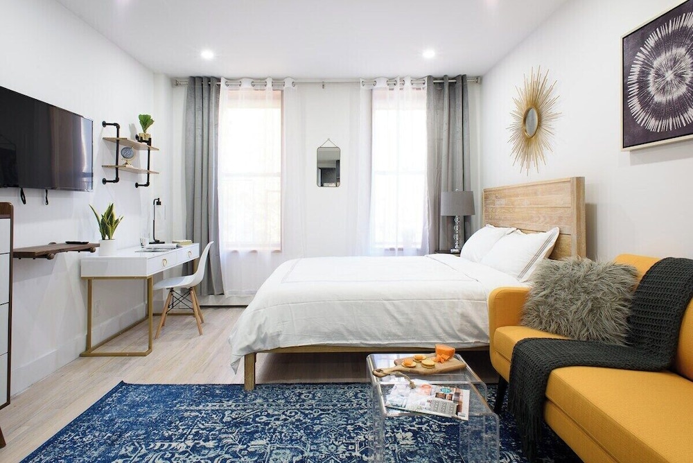 1597 New York Apt