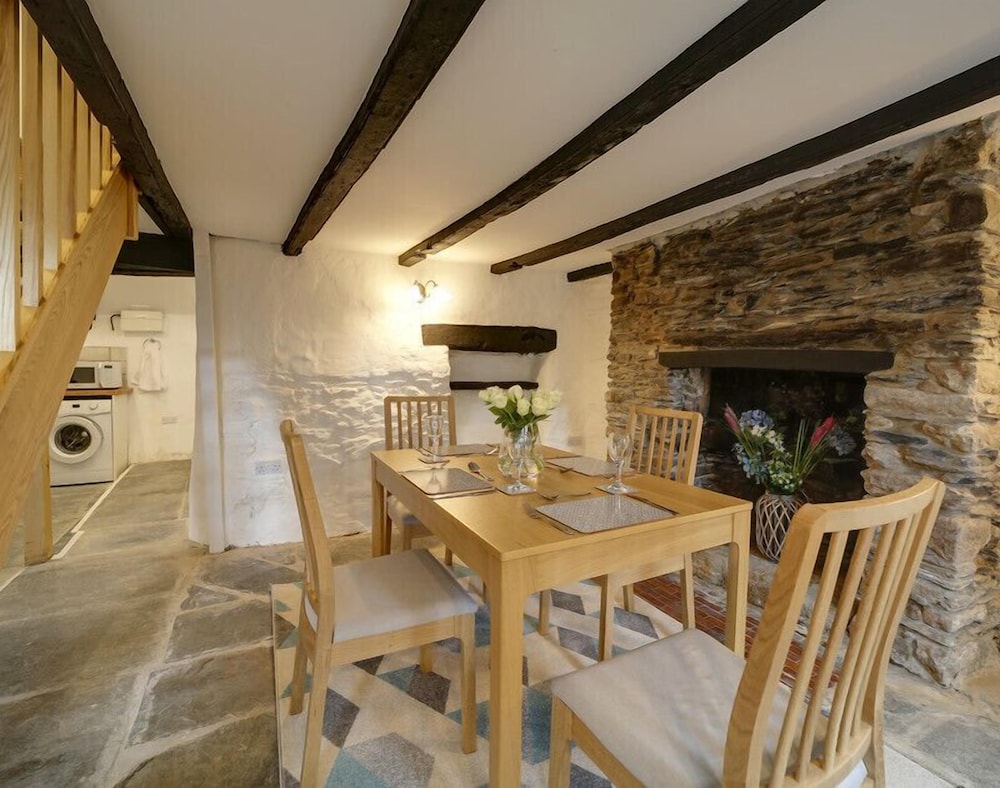 Dane Cottage