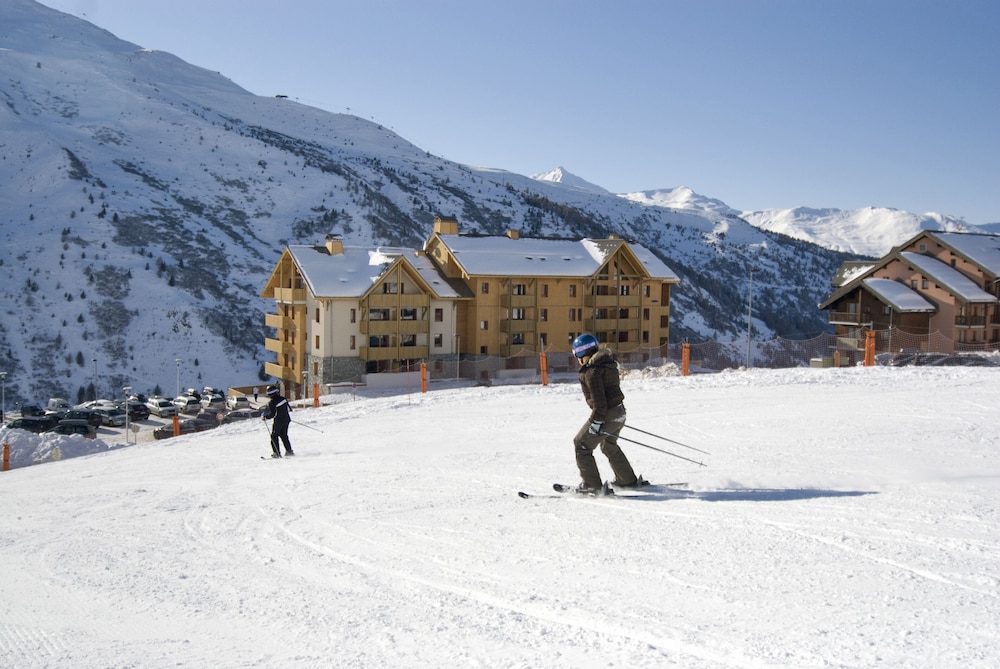 Valmeinier Vacations - Madame Vacances Residence Le Vermont - Property Image 2