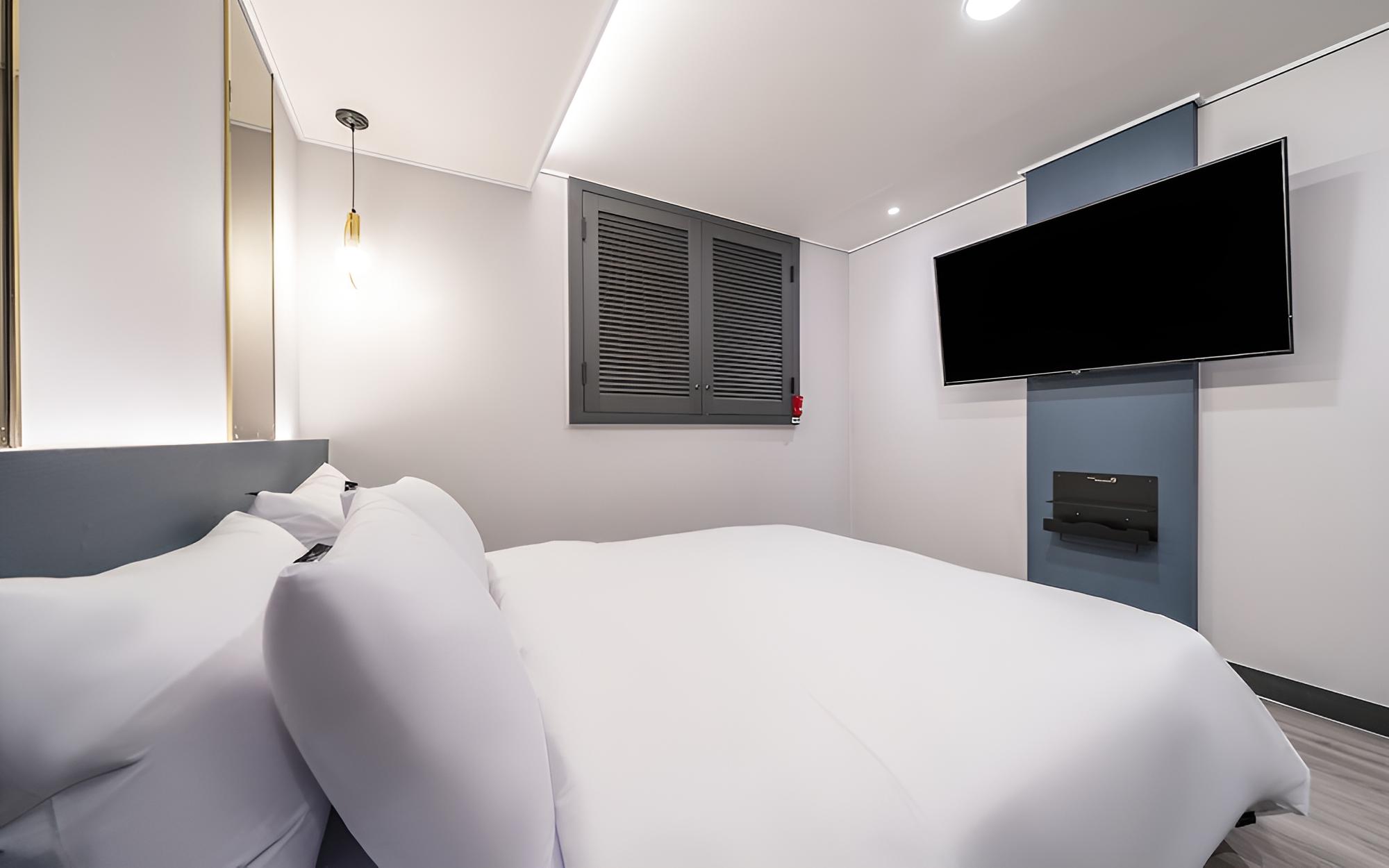 Guri Studio 9 view 5