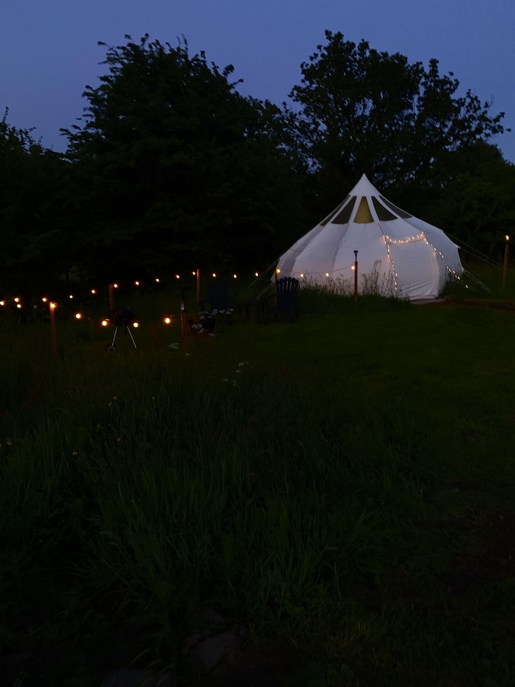 Loughborough Vacations - Star Gazing Bell Tent Farm Stay - Property Image 9