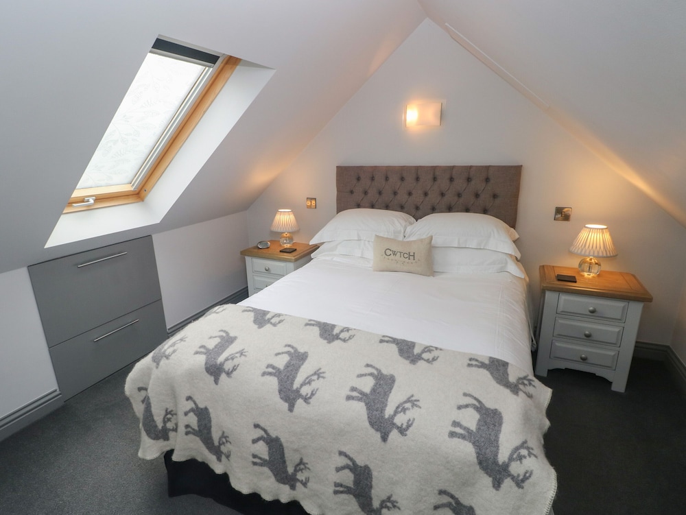Cwtch Apartment - Pen Coed