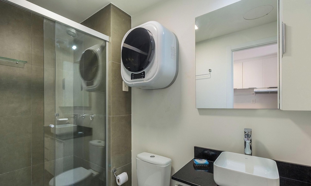 Condominium w/ Complete Leisure Facilities and Unbeatable Location in POA - Bles
