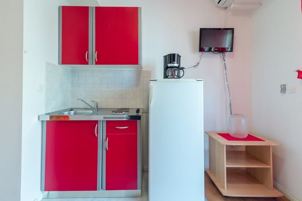 Bosko - 30m From the sea With Parking - SA2 view 3