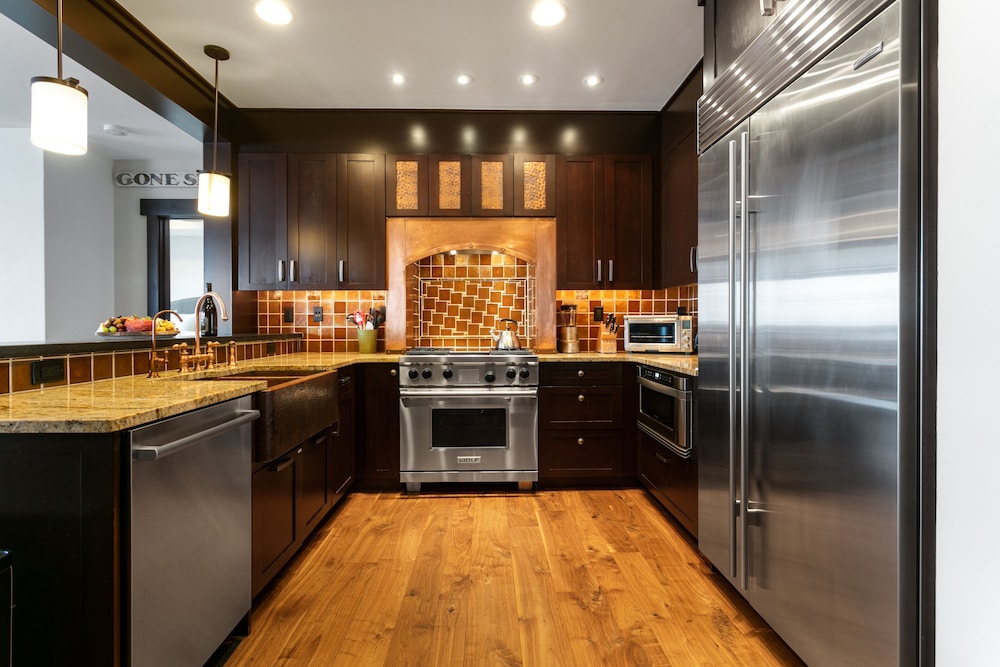 Flagstaff Lodge at Deer Valley Resort - Two Bedroom Residence #305 2 Condo